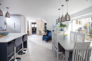 Kitchen/Dining- click for photo gallery